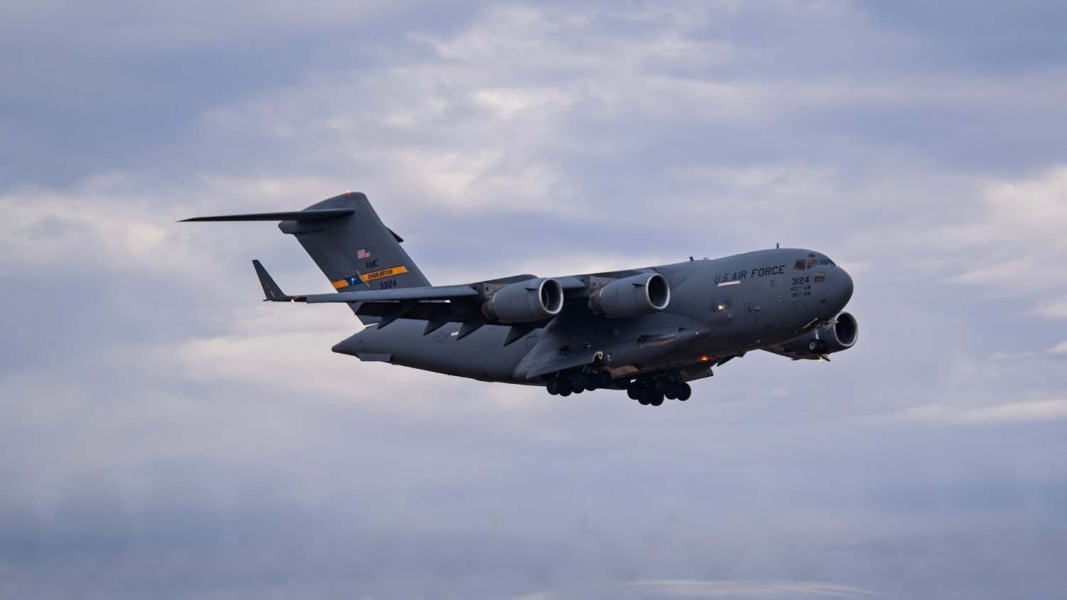 To on miał wylądować w Moskwie. Nowe doniesienia ws. tajemniczego lotu C-17A Globemaster III