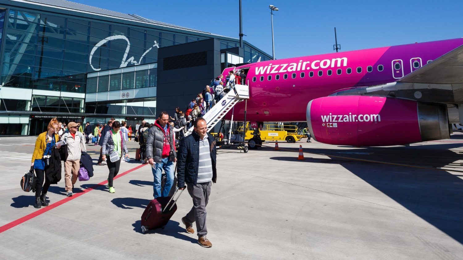 Samolot Wizz Air na lotnisku w Gdańsku