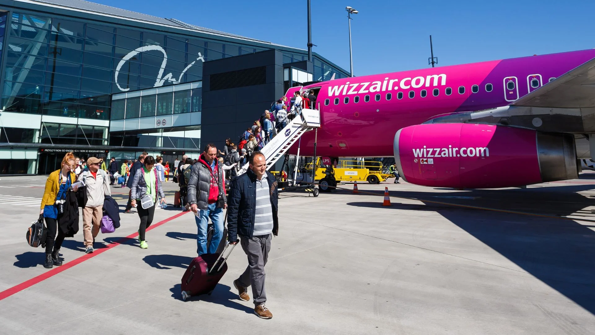 Samolot Wizz Air na lotnisku w Gdańsku