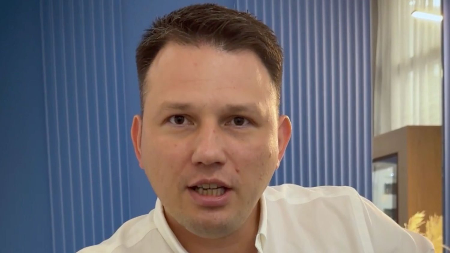 Mentzen upomina się ws. Orderu Orła Białego Zełenskiego. Wywołał Nawrockiego do tablicy Sławomir Mentzen