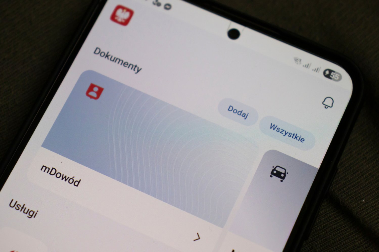 Wyciek wrażliwych danych 19 mln Polaków. Tyle musisz wiedzieć o ataku na MyDr Smartfon z aplikacją mObwyatel