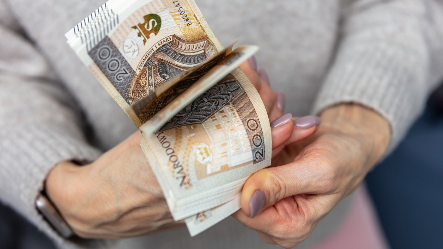 Waloryzacja upokarzająco niska. Ale 500 zł dla 196 tys. emerytów ma ratować sytuację