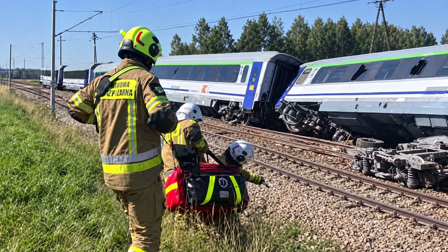 Wypadek pociągu w Sokolnikach Suchych. IC Koziołek uderzył w ciężarówkę