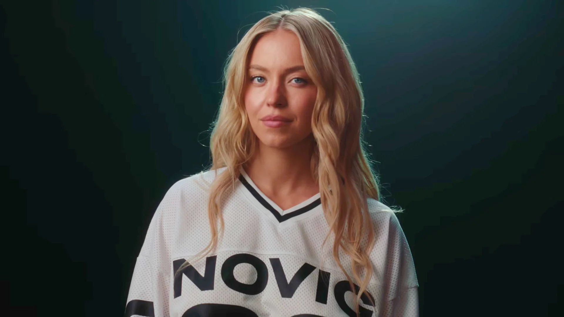 Sydney Sweeney miała reklamować sport. Wyszedł z tego kalendarz z warsztatu