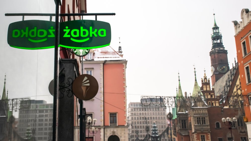 Kanadyjski właściciel Circle K przejmuje Żabkę i jej 13 tys. sklepów w Polsce