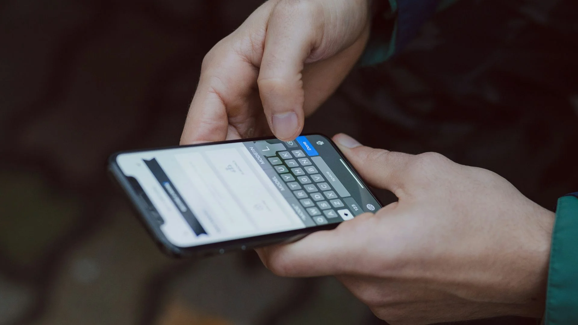 Telefon, płatność online, aplikacja, elektroniczna płatność