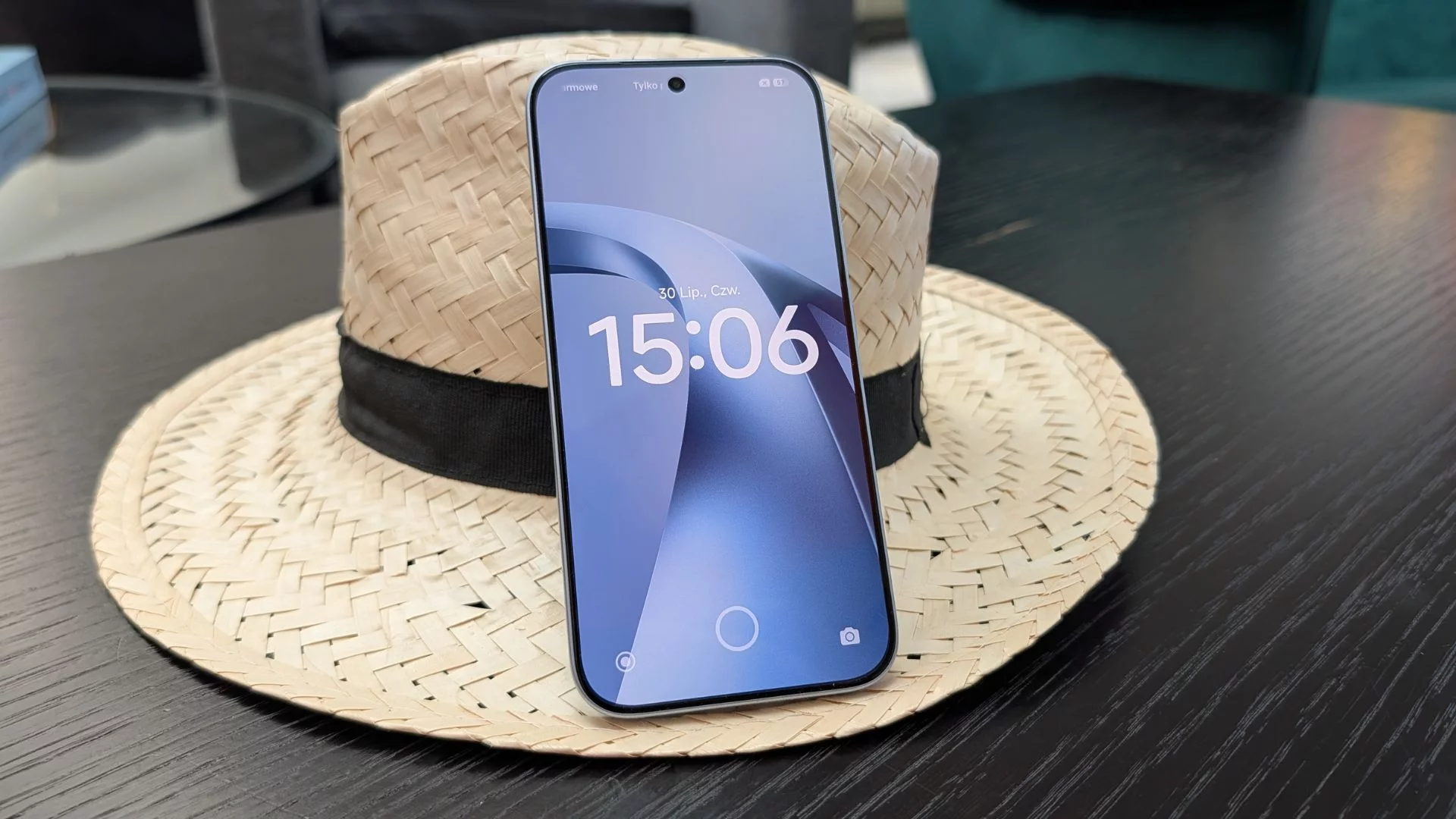 Świetny telefon nie musi kosztować majątku. telefon Xiaomi 17T to perełka