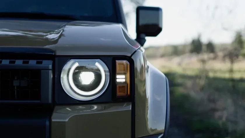 Aż 32 tys. zł mniej za nowy "czołg" Toyoty. Aż żal nie brać