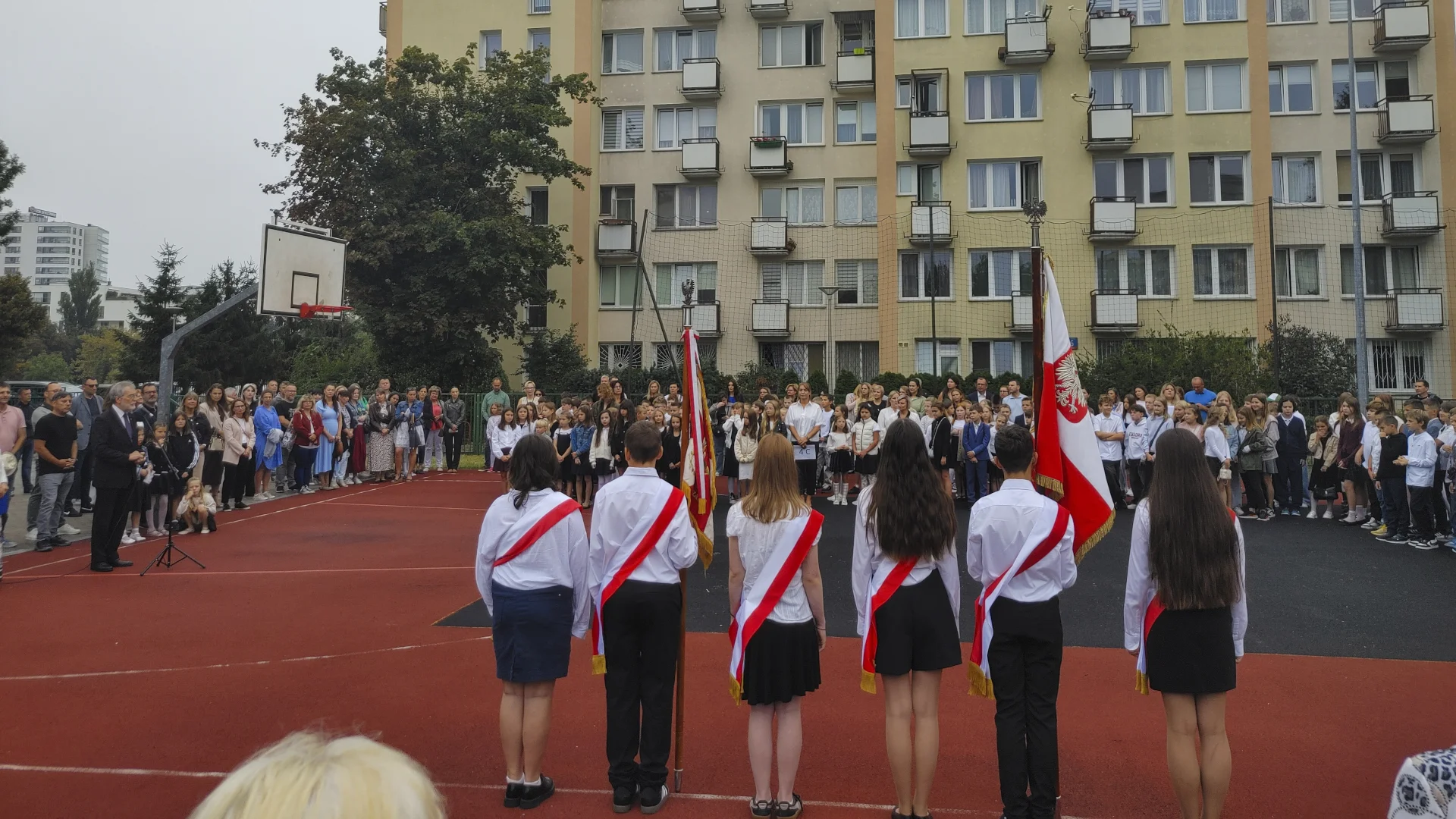 Kalendarz roku szkolnego 2026/27 lepiej było poznać zawczasu. Teraz zdziwienie