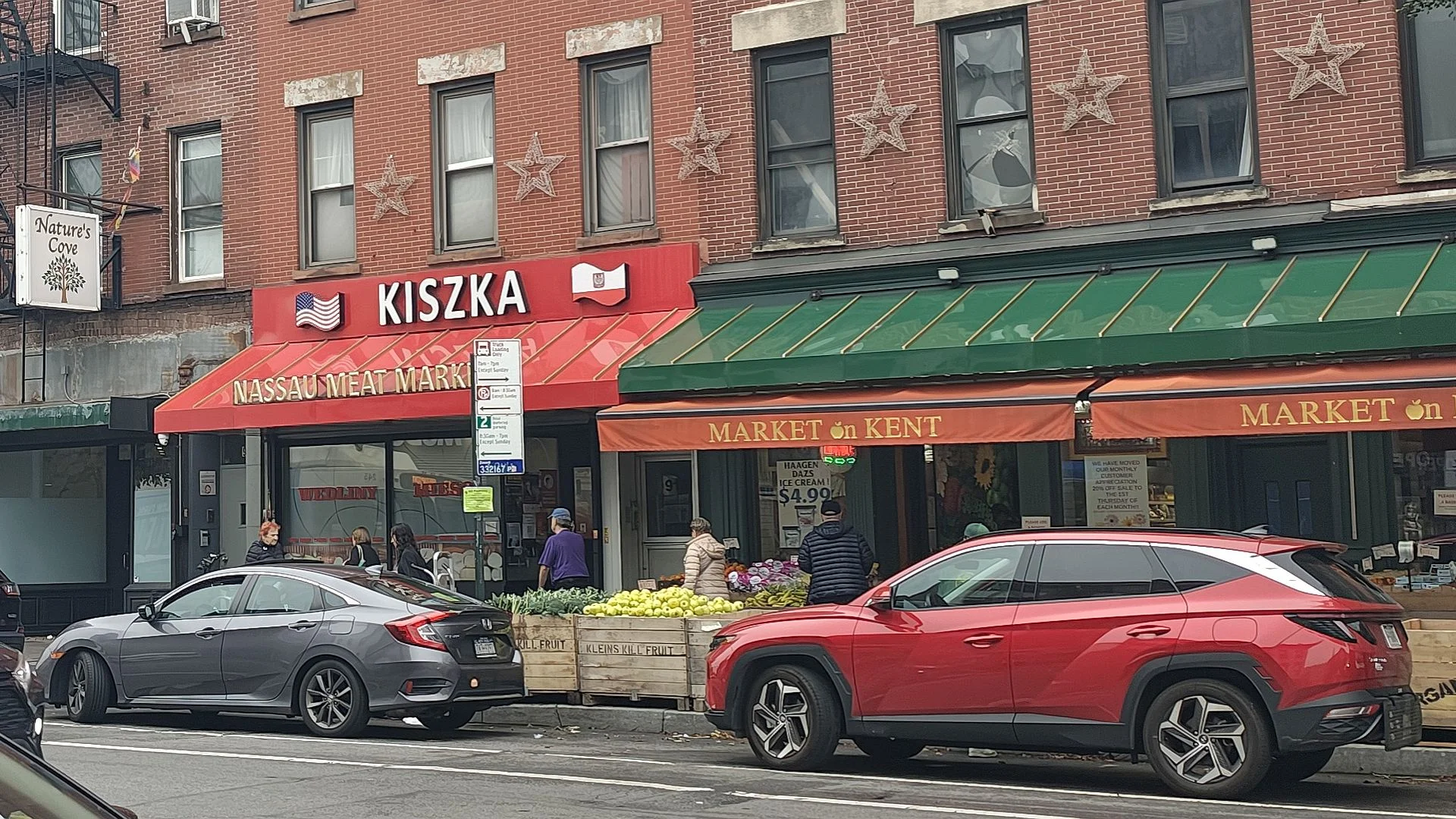 Greenpoint. Polskie sklepy ciągle tu są Greenpoint. Polskie sklepy ciągle tu są