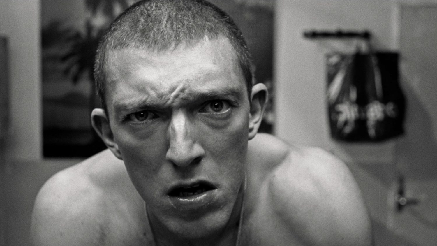 Od "Nienawiści" po "Nędzników". 5 filmów, które pomogą zrozumieć, dlaczego Paryż płonie