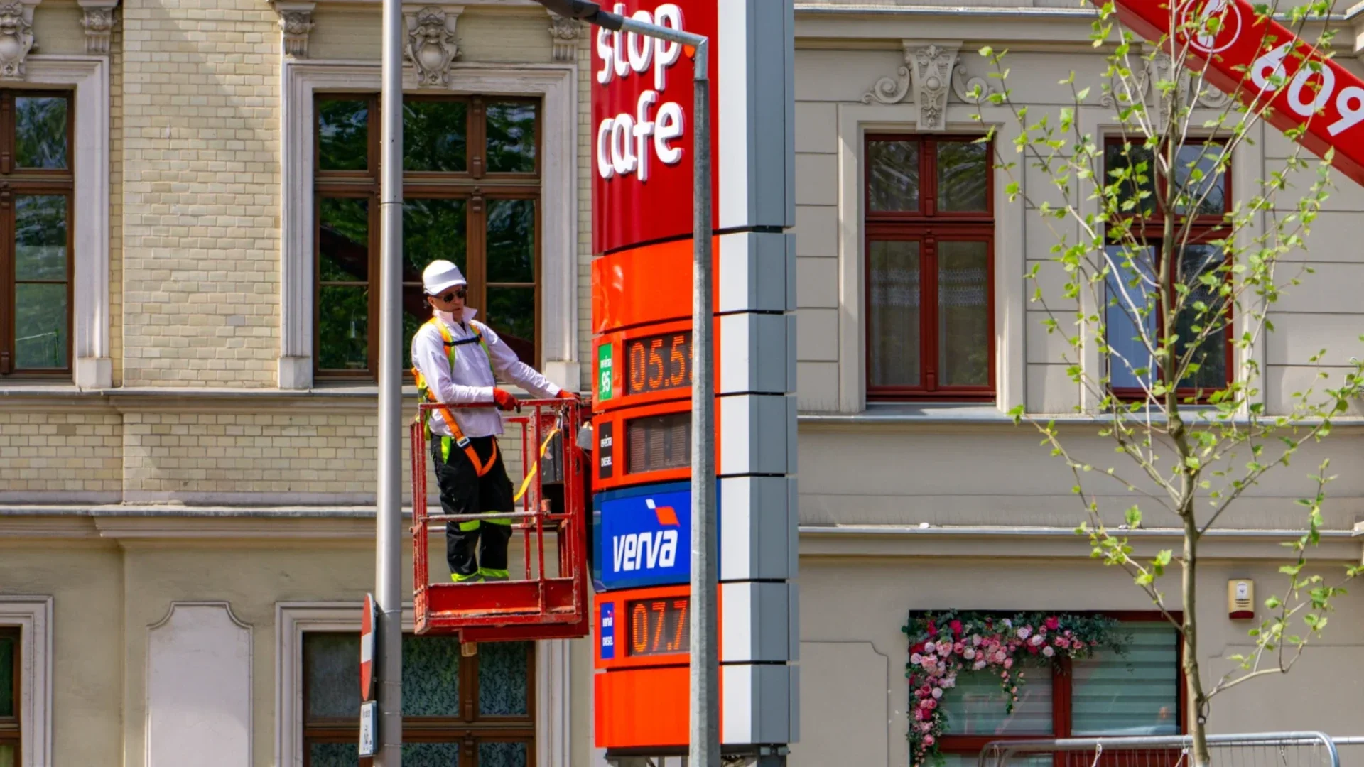 10 zł za litr benzyny to żaden kłopot. Stacje dawno są gotowe na podwyżki