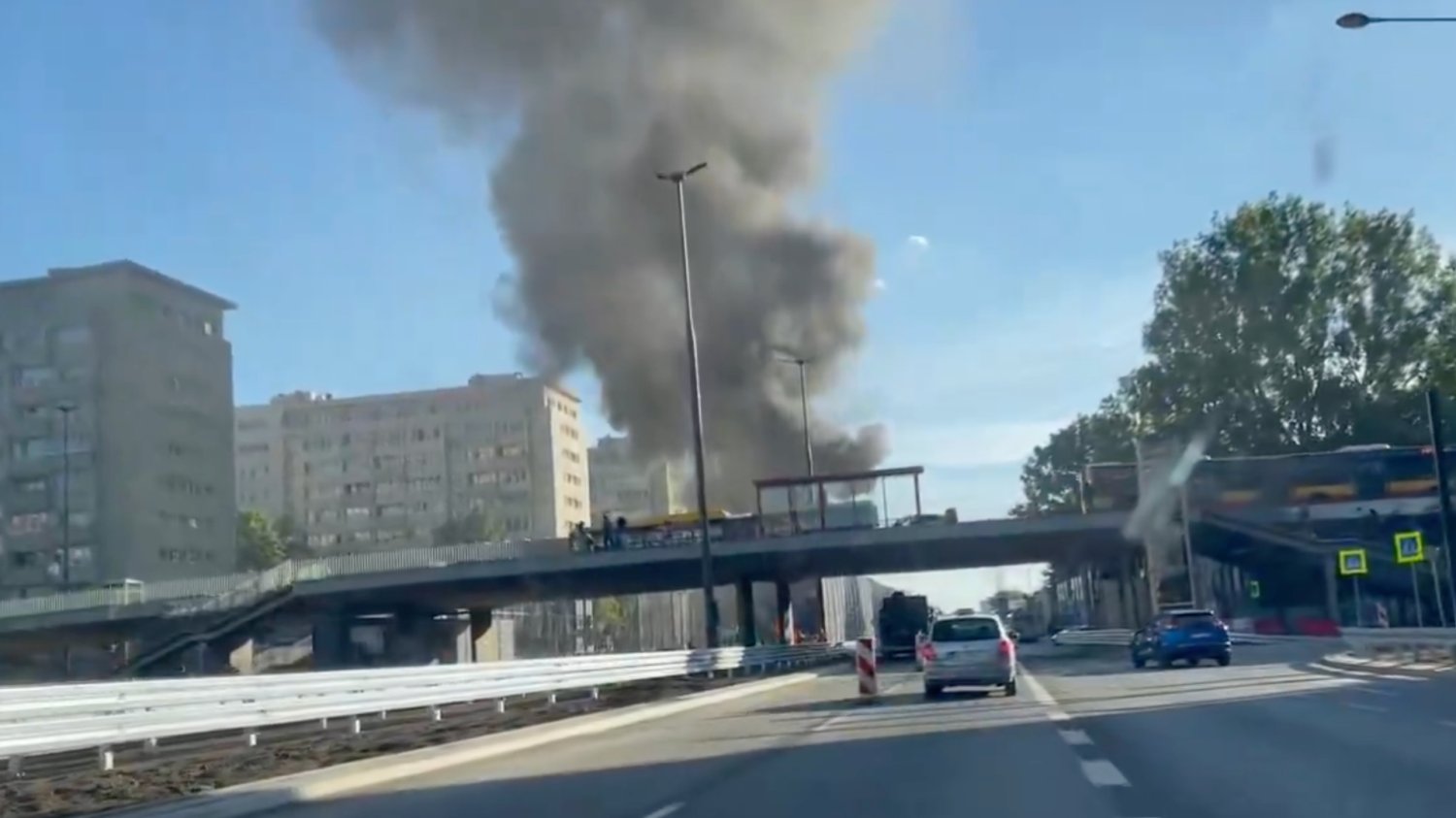 Niebezpieczny pożar w Warszawie. Paraliż na ulicach miasta Warszawa, pożar, ulica