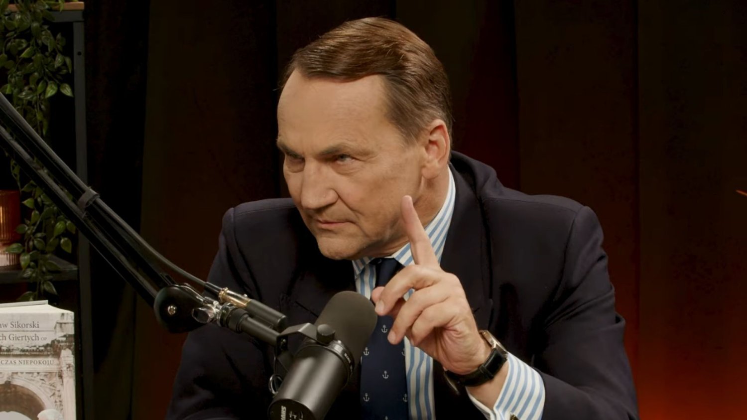 Radosław Sikorski w rozmowie z Anną Dryjańską w programie "Wieczór naTemat".