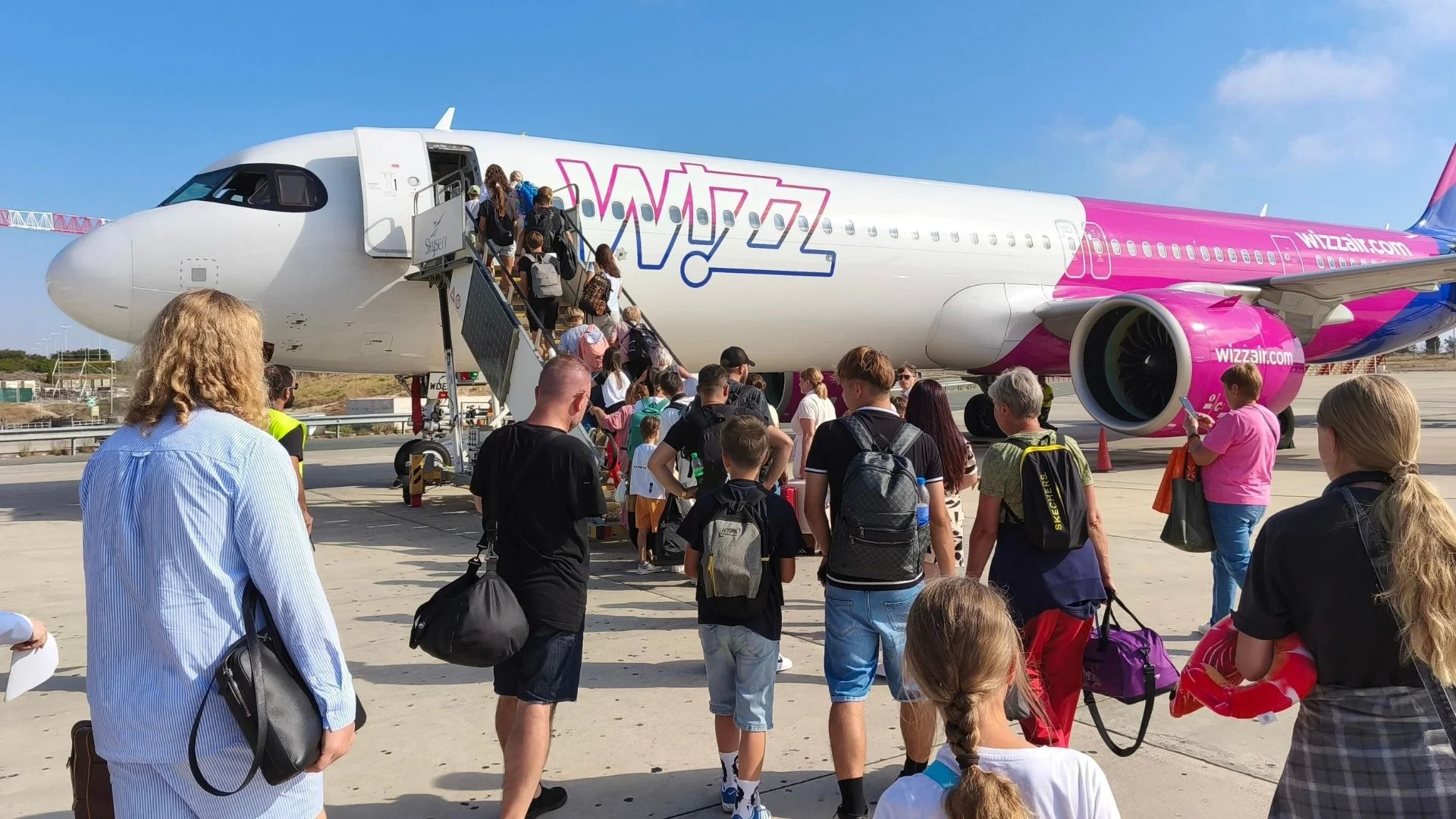 Wizz Air idzie na rękę turystom. Nowa aplikacja pozwala wygodnie szukać tanich lotów Wizz Air pokazał nową aplikację