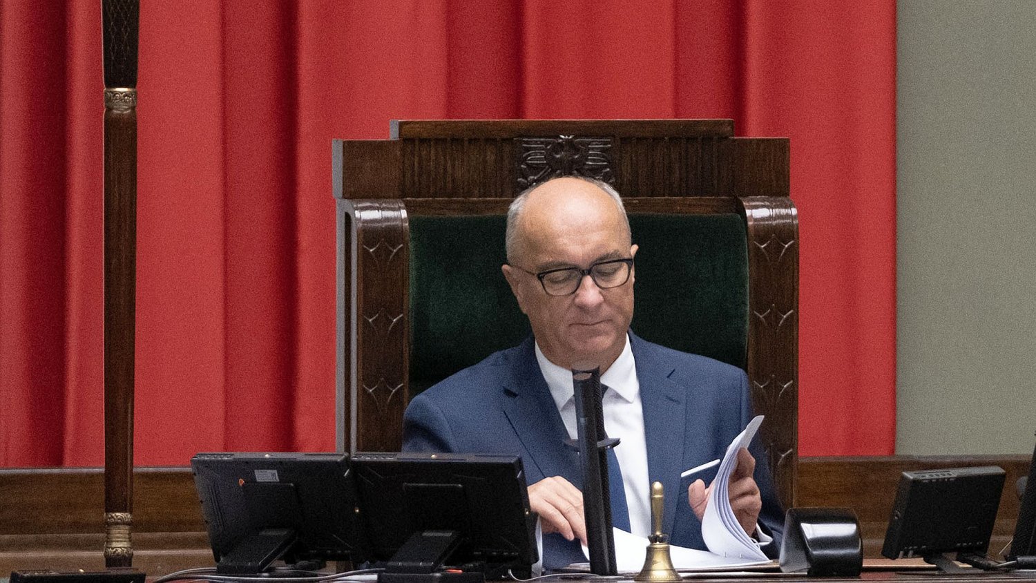 Nazywają go "starym komuchem", pochwalił Nawrockiego. Nikt się tego nie spodziewał
