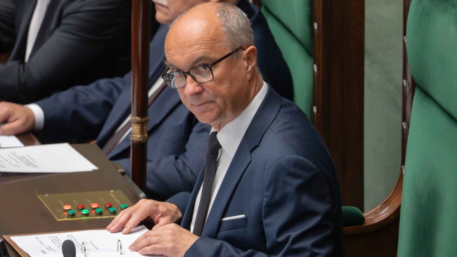 Czarzasty w Sejmie ogrywa PiS i Rozwój Plus. Stołek jeden, partie dwie