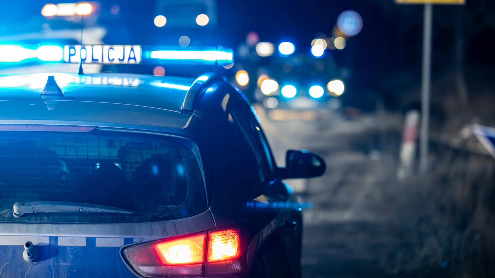 Koszmarny wypadek w Kałuszynie. Najpierw 16-latkę potrąciła Skoda, potem BMW