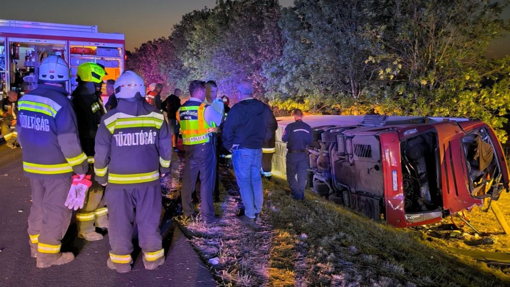 Hungarian police reveal possible cause of deadly Polish bus crash on M3