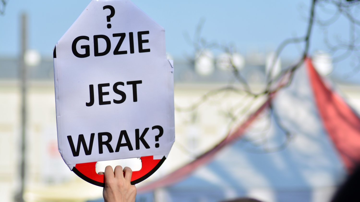Niemcy wrócili do tematu Smoleńska. Kilka rzeczy napisali prostym językiem Katastrofa smoleńska tematem w Niemczech