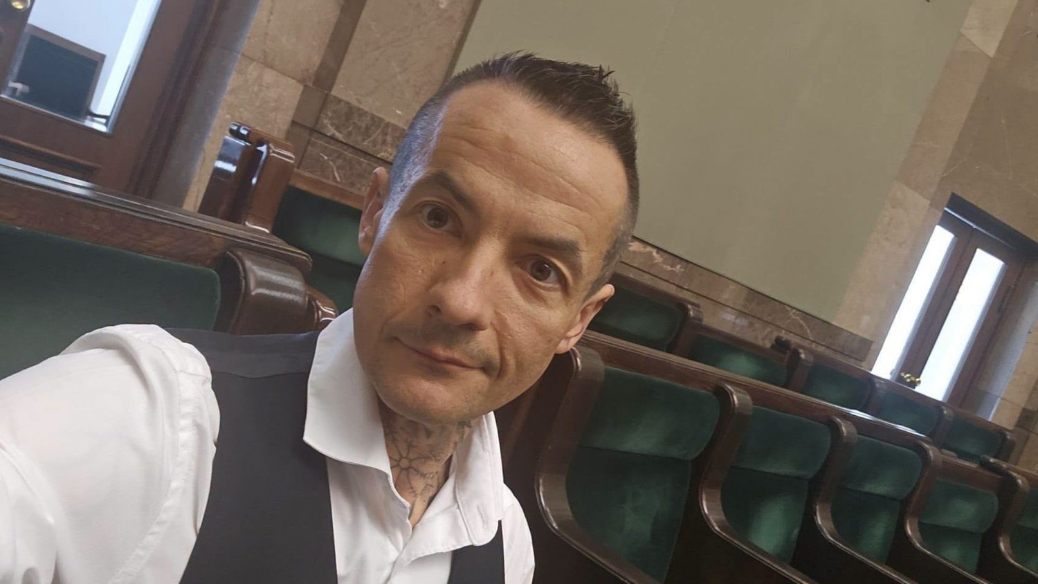 Józefaciuk nie wytrzymał po zarzutach o pracy w Sejmie. Żąda sprostowania