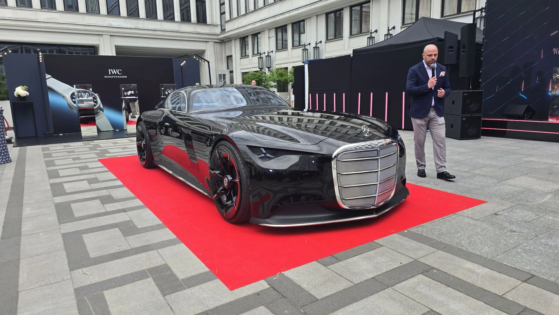 Mercedes-Benz Vision Iconic Concept