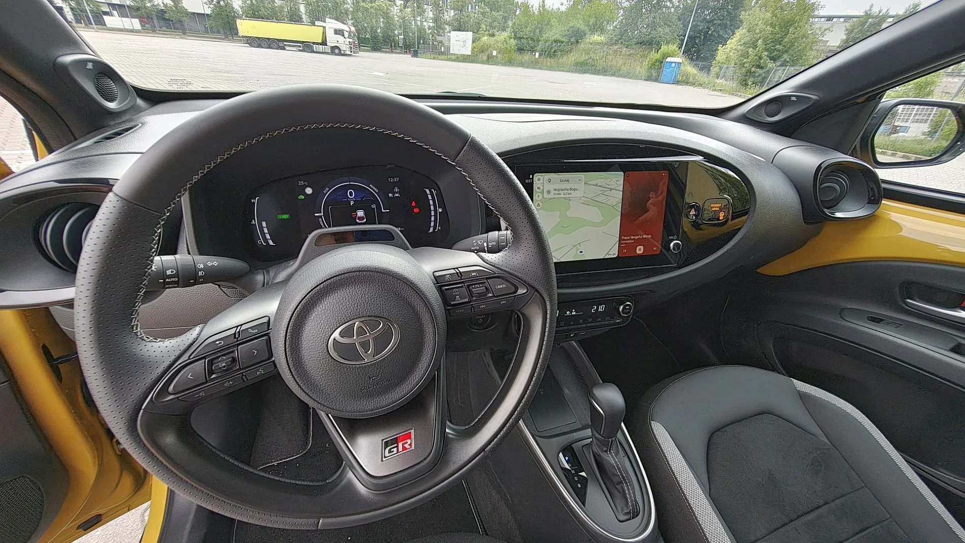 Toyota AygoX