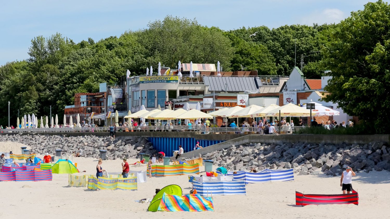 Kołobrzeg zaskakuje zakazami Zakaz mycia stóp Kołobrzeg