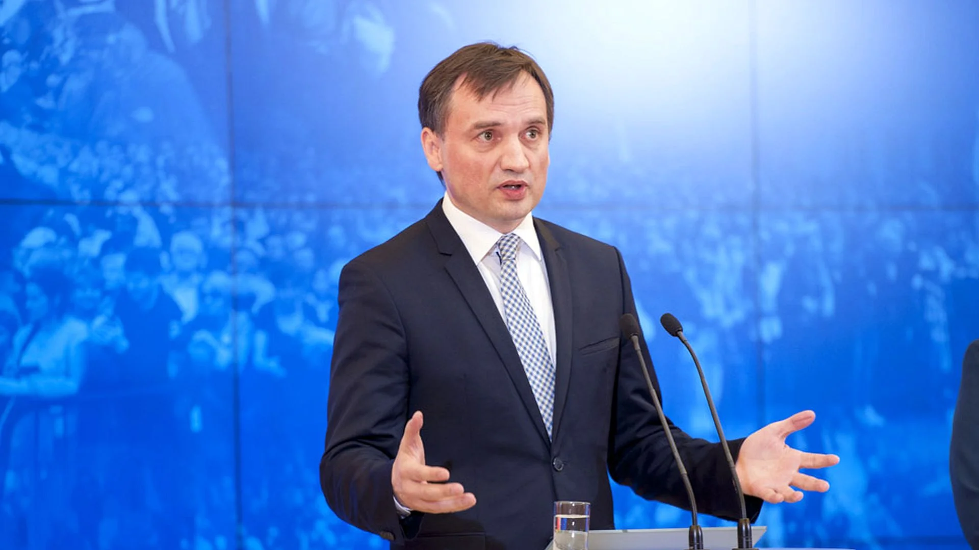 276 głosów dzieli Ziobrę od Trybunału Stanu. Koalicja ma problem z matematyką