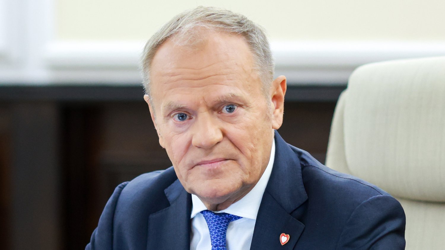 Tusk zobaczy nowy sondaż i dociśnie koalicjantów. Stawką jest 55,4 proc.